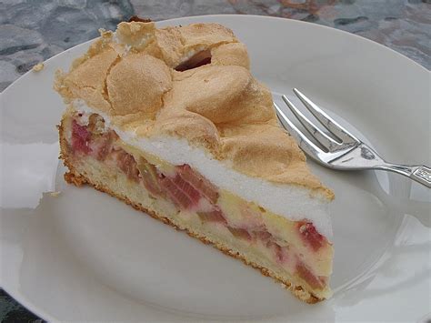 rhabarber quark kuchen unter baiserhaube von