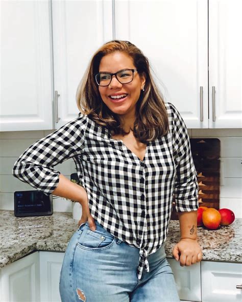 q and a with the incredible vanessa mota from my dominican kitchen cocina