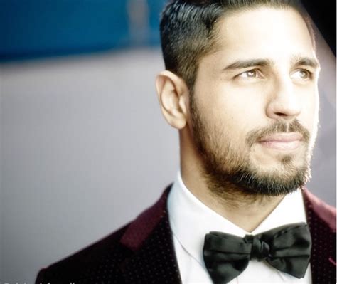 10 Hot Photos Of Sidharth Malhotra That Will Make You Sweat Profusely