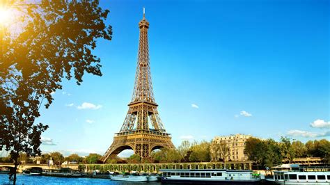 Paris Ville La Plus Romantique Selon Les Voyageurs D Expedia
