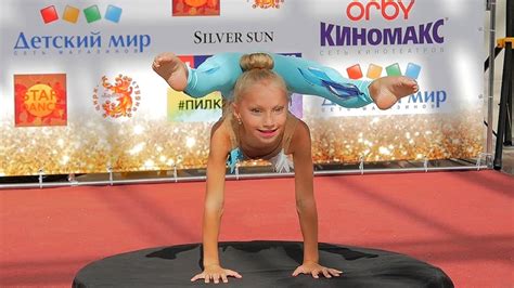 sensationally flexible russian circus girl youtube