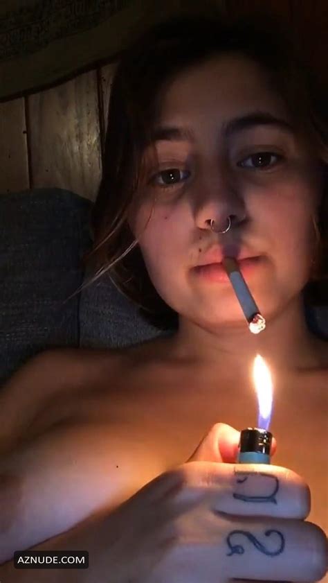 Lia Marie Johnson Nip Slip During Live Stream On Instagram