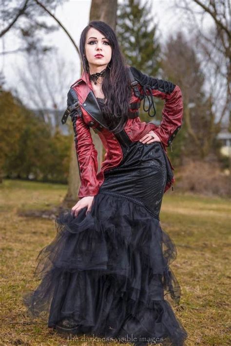 gothic fashion for all those men and women who take pleasure in