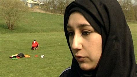 Muslim Teen Targets Sporting Barriers Bbc News