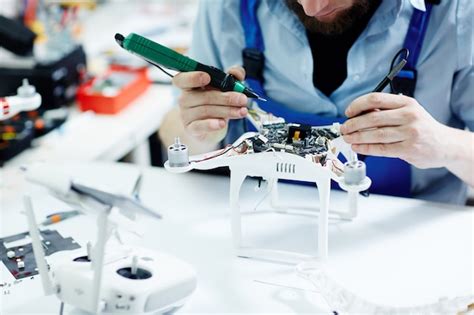 photo fixing drone  maintenance shop