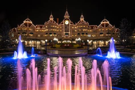 disneyland paris hotels enjoy luxury  host  amenities  excellent dining services