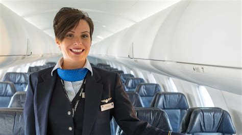 flight attendant envoy air