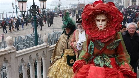 How To Celebrate Venice Carnival In 2019 The Roman Guy