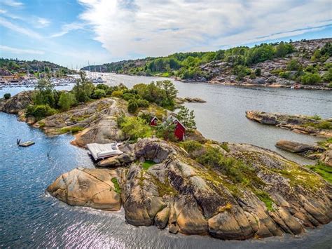 stunning airbnb homes  norway      private island vacation