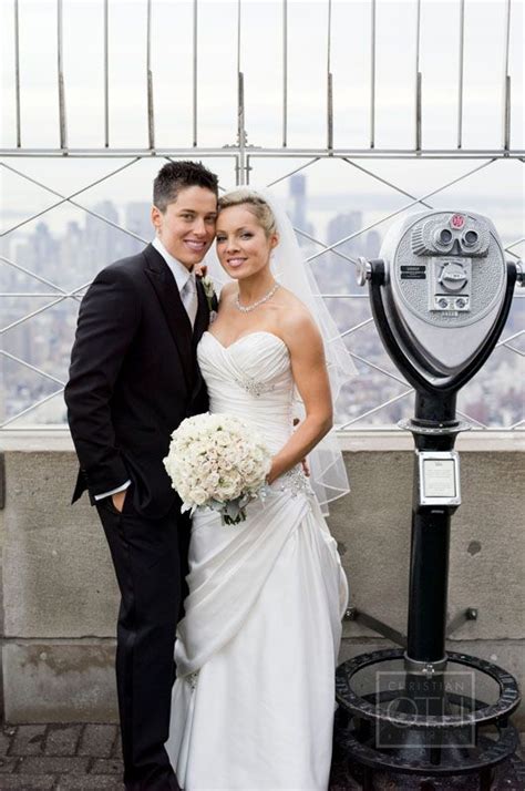 first same sex couple married at the empire state building