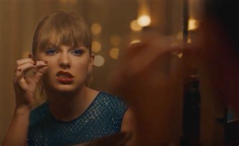The Funniest Faces From Taylor Swifts ‘delicate Music Video Iheartradio