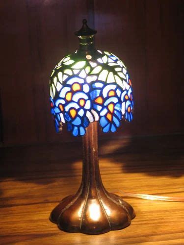 tiffany lamp shade mini wisteria   price   delhi  surya glass art collectibles
