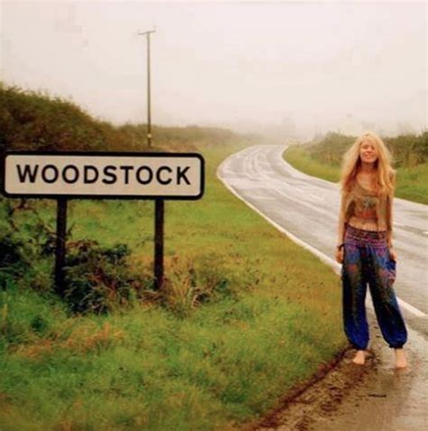 What Were The Women Of Woodstock Buzz On Live