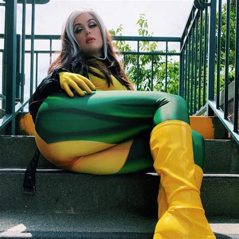 cosplay galleries featuring emma frost by emdavfro serpentor s lair