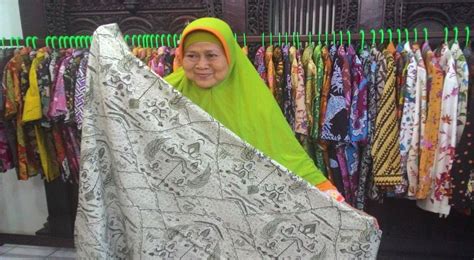 Modal Rp140 Ribu Batik Cirebon Ini Dijual Rp30 Juta