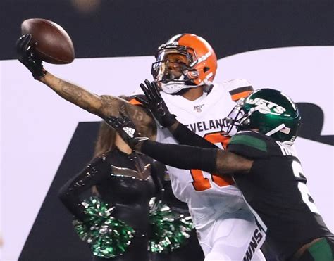 odell beckham jrs  handed catch leads  browns score   jets