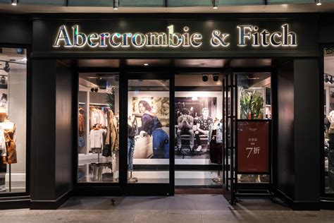forecast   day abercrombie fitchs hollister revenue  square