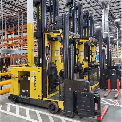 forklifts  integrated lithium batteries trend  niche product onecharge