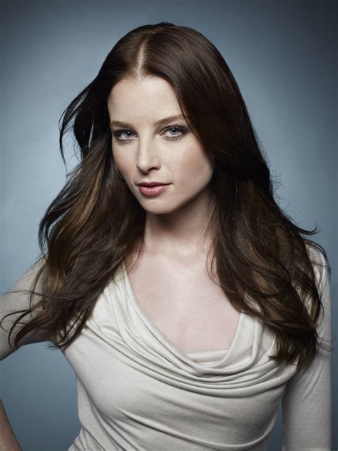 rachel nichols hot swimsuit photos sexy images and pictures