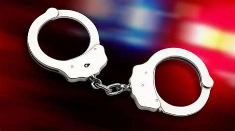 police fdny lieutenant arrested  strangling emt  crown heights