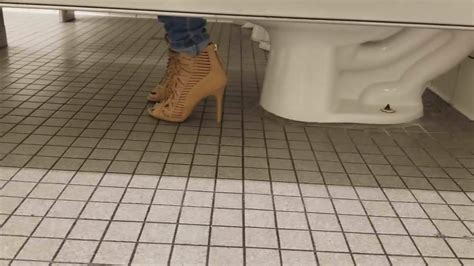 gas station toilet voyeur iii sexy brunette chick in