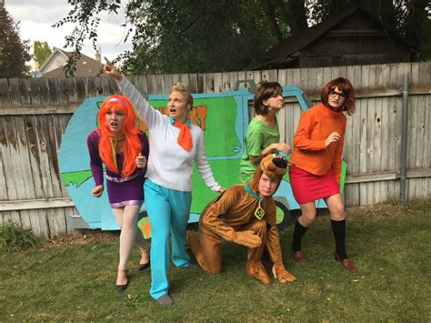Scooby Doo Gang Costume Idea Gang Costumes Halloween Crafts Scooby Doo