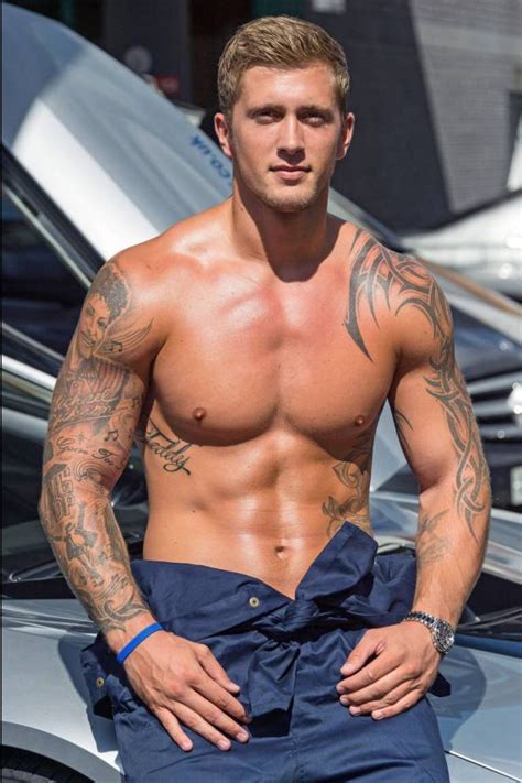 13 Reasons Men With Tattoos Are Hot Metro News