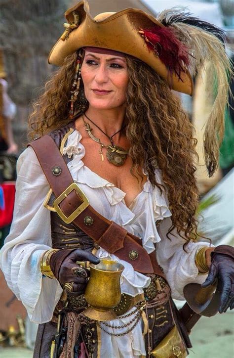 Diy Female Pirate Costume Piratin Kostüm Selber Machen Piratin