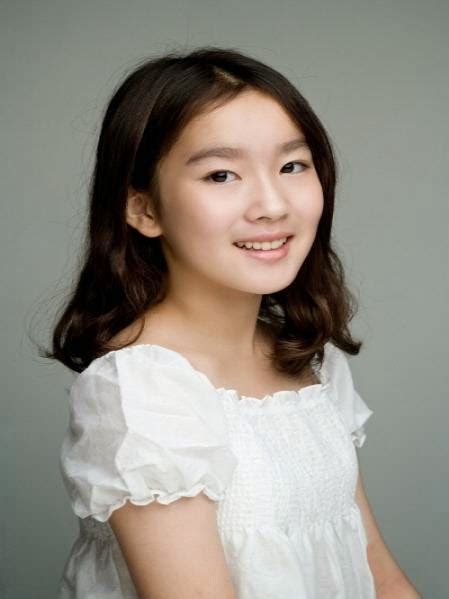 pop actor actress kim hye yoon