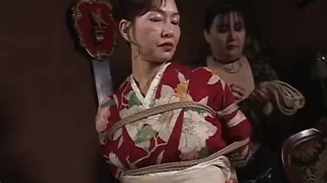 japanese milf in kimono gets tied up