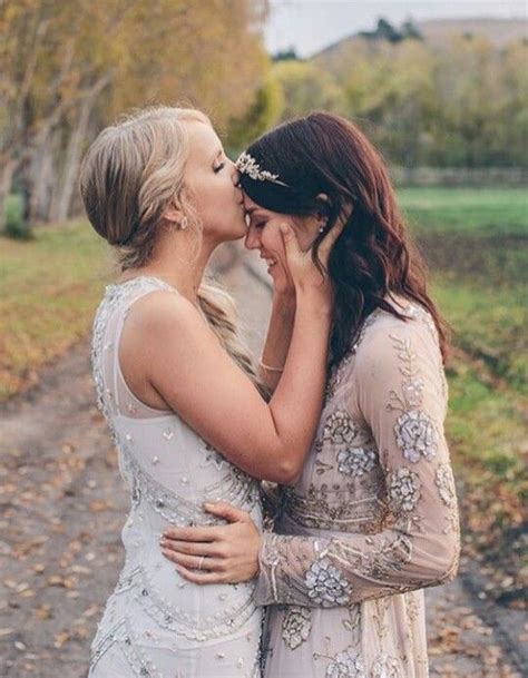 🌹 lesbian wedding photos lesbianweddingideas 🌷 romantic