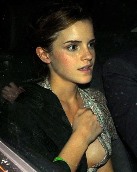 Hollywood Emma Watson Hot Cleberity Photoes
