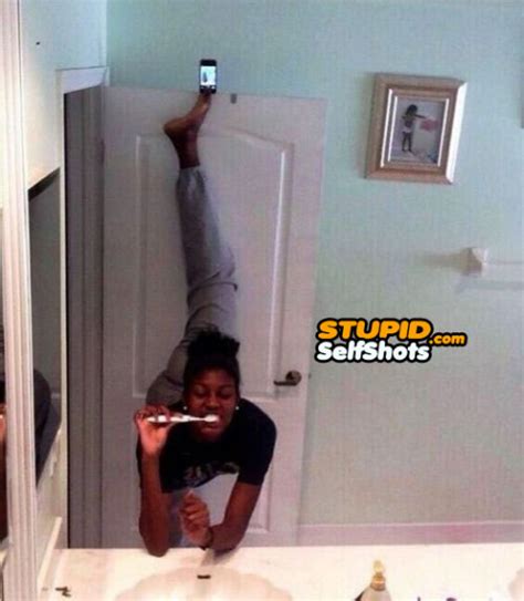 How A Gymnast Takes A Bathroom Mirror Selfie Stupid Self