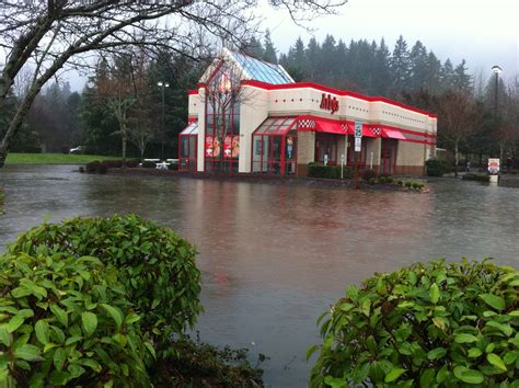 snoqualmie river flood warning issued  pinepple express soaks western