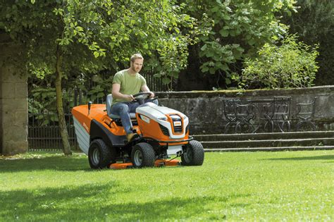 lawn tractors  delivery demonstrations