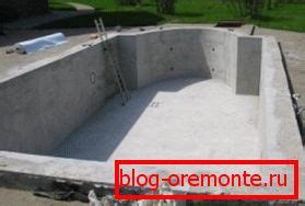 pool poured  concrete