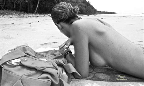 My Girlfriend Nude On The Beach September 2011 Voyeur Web