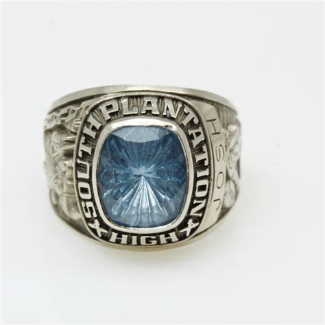 10kt White Gold 14 0g High School Class Ring With Blue