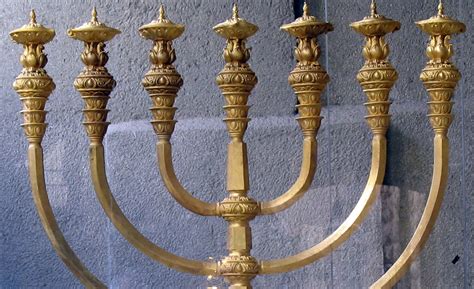 menorah    enduring   jewish symbols mosaic