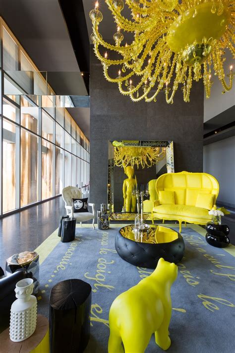 worlds   luxury hotel lobby designs inspirations  ideas