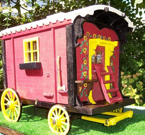 gypsy caravan dolls house shop gypsy caravan gypsy wagon