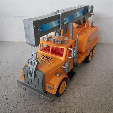 mainan mobil truk derek mobil truk crane mobil truck crane  lapak