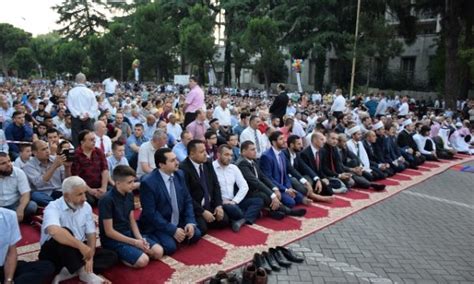 komuniteti mysliman i shqipërisë tregon si paraqitet gjendja e tre