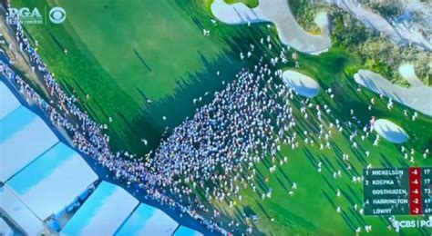 Video Phil Mickelson Followed By Mob Of Fans At Pga Championship