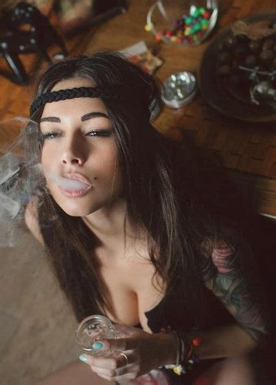 Pretty Stoner Girl With Pretty Cleavage • Freakden