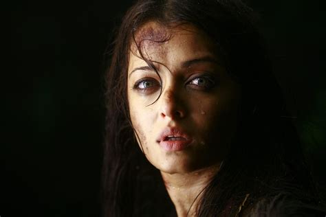 aishwarya rai bollywood actress model girl beautiful brunette pretty cute beauty sexy hot pose
