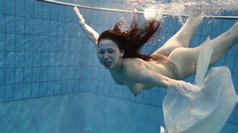 nude underwater show nudeshots