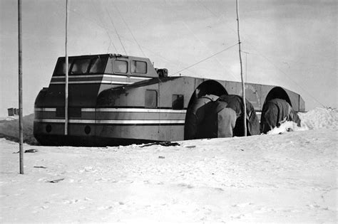 antarctic snow cruiser   impressive case  failed automotive engineering autoevolution