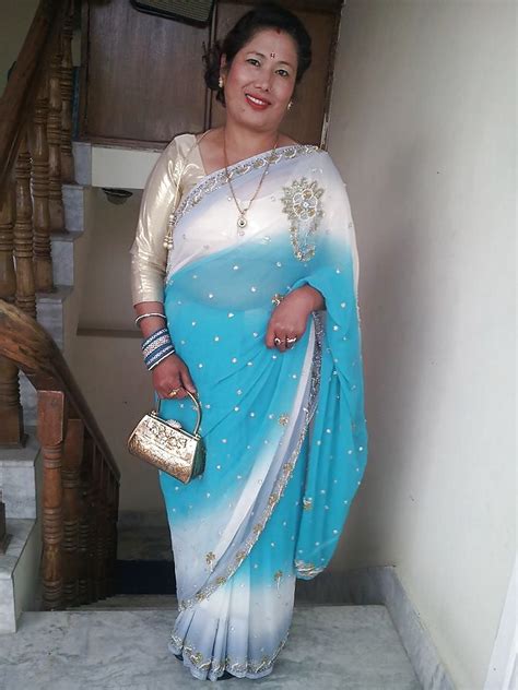Sexy Nepali Aunty Niru Posing In Hot Blouse 10 Pics
