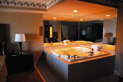 spa suite huge room picture   york  york hotel  casino